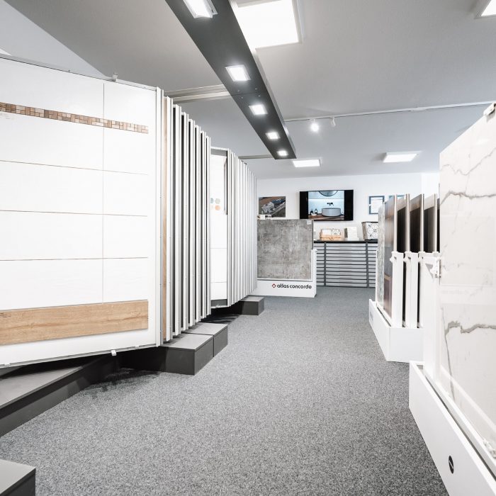 Blick in die Fliesenausstellung von Frank Jähler in Schwäbisch Hall